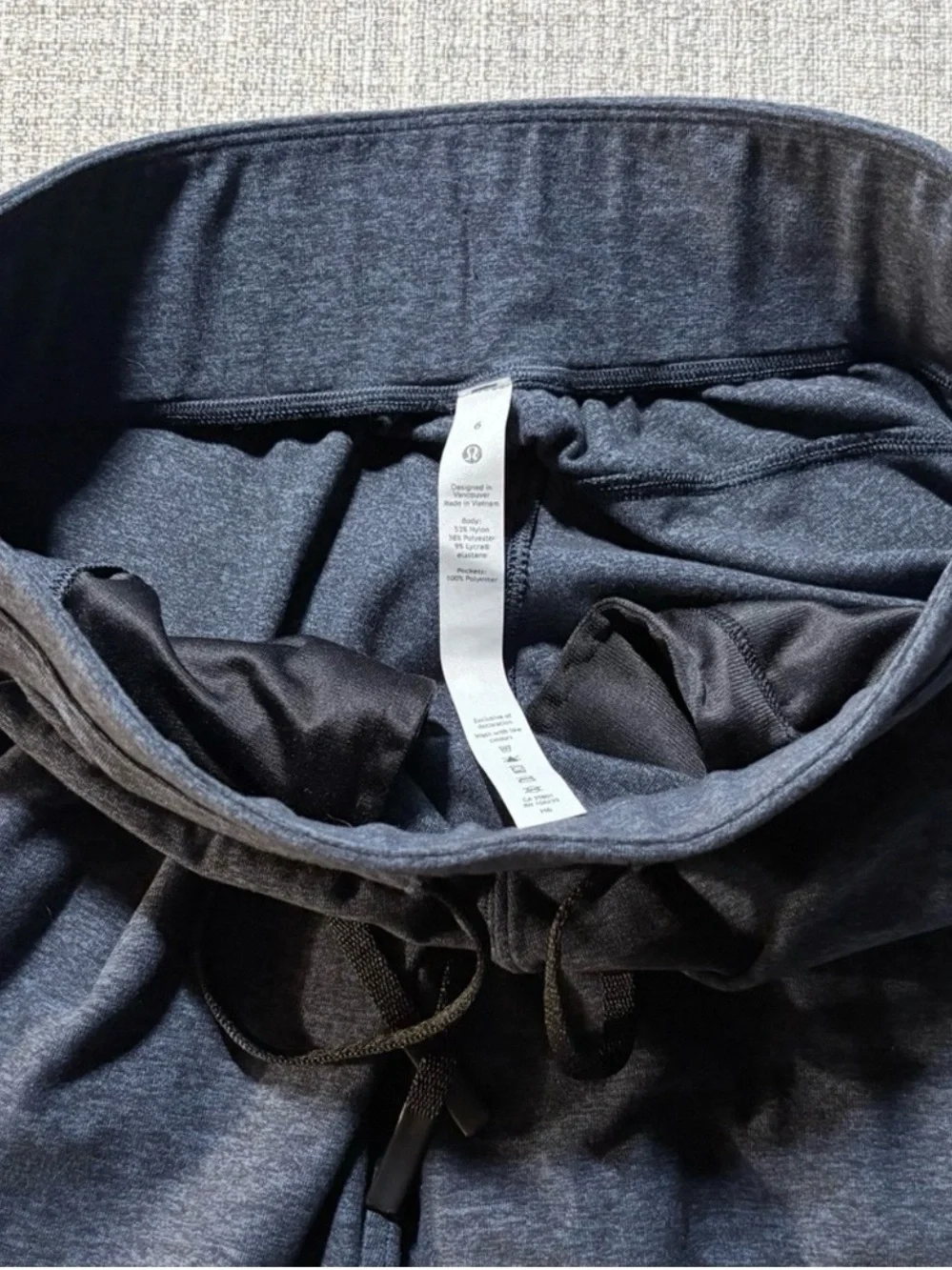 💥Lululemon Ready to Rulu Crop Joggers Heathered Navy Black Size 6💛